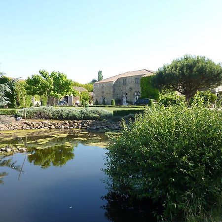 Logis De La Robliniere Bed & Breakfast Landevieille Exterior foto